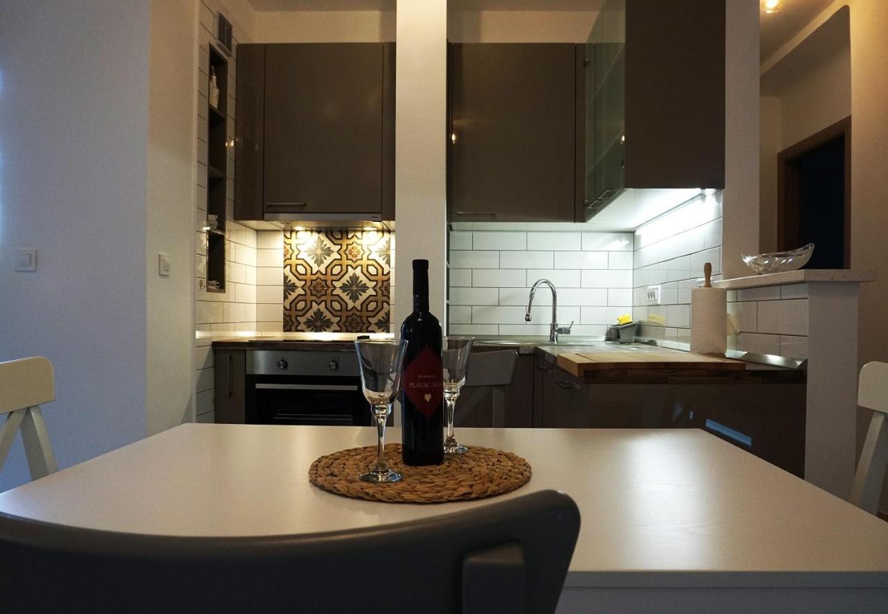 Deluxe Apartment Joia With Balcony On The Beach Bacvice, Free Parking, Old Town, Near Ferry Port Сплит Екстериор снимка