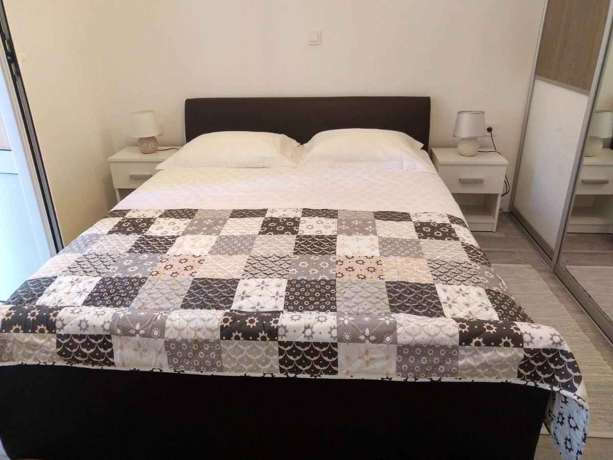 Deluxe Apartment Joia With Balcony On The Beach Bacvice, Free Parking, Old Town, Near Ferry Port Сплит Екстериор снимка