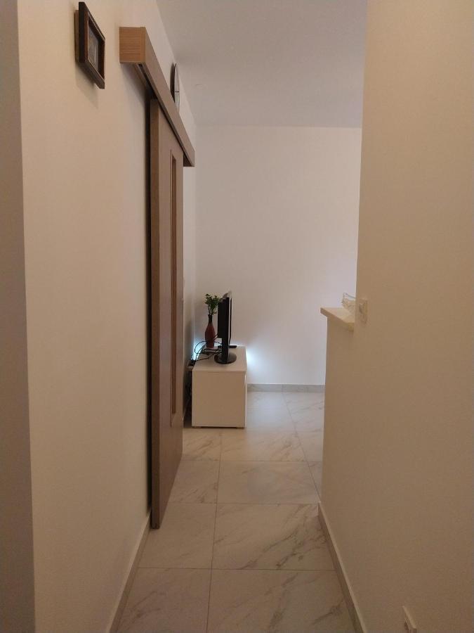Deluxe Apartment Joia With Balcony On The Beach Bacvice, Free Parking, Old Town, Near Ferry Port Сплит Екстериор снимка