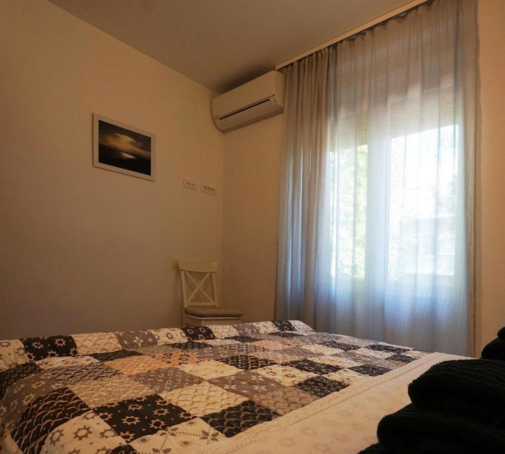 Deluxe Apartment Joia With Balcony On The Beach Bacvice, Free Parking, Old Town, Near Ferry Port Сплит Екстериор снимка