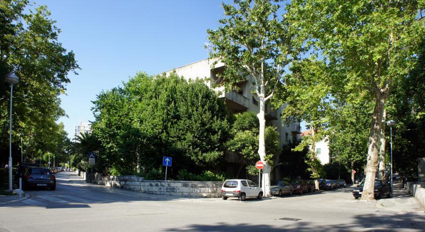 Deluxe Apartment Joia With Balcony On The Beach Bacvice, Free Parking, Old Town, Near Ferry Port Сплит Стая снимка